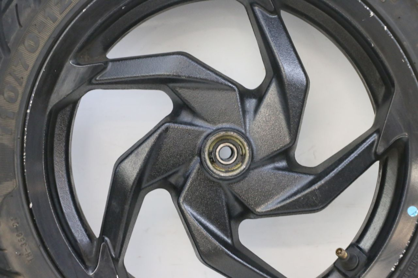 photo de LLANTA DELANTERA Y NEUMÁTICO SYM ORBIT III 3 4T 50 (2021 - 2025) - Inspección visual detallada