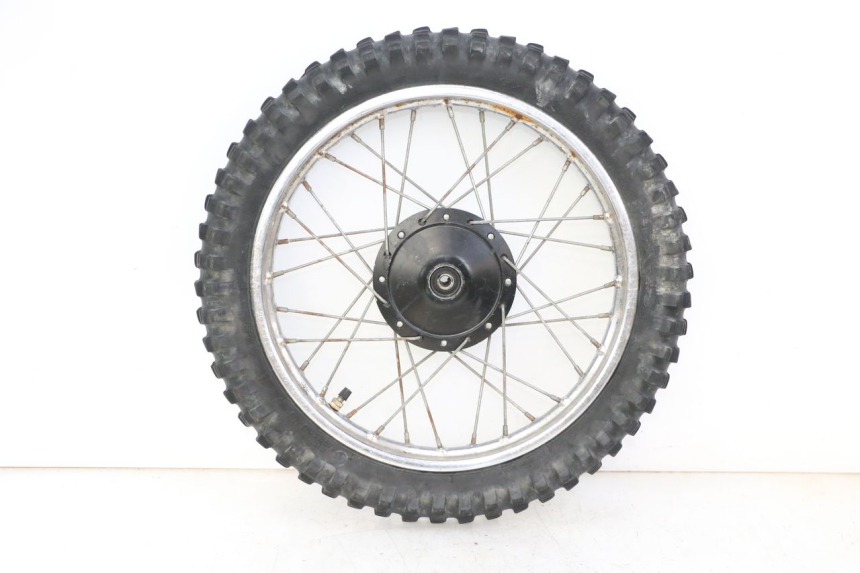 photo de LLANTA DELANTERA Y NEUMÁTICO YAMAHA PW 80 (1983 - 2014)