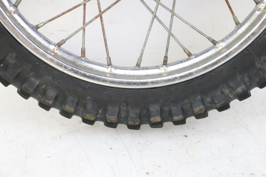 photo de LLANTA DELANTERA Y NEUMÁTICO YAMAHA PW 80 (1983 - 2014)