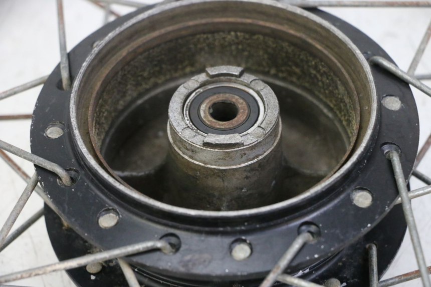 photo de LLANTA DELANTERA Y NEUMÁTICO YAMAHA PW 80 (1983 - 2014)