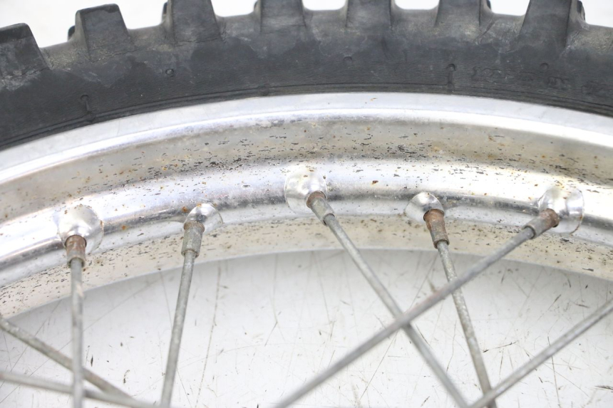 photo de LLANTA DELANTERA Y NEUMÁTICO YAMAHA PW 80 (1983 - 2014)