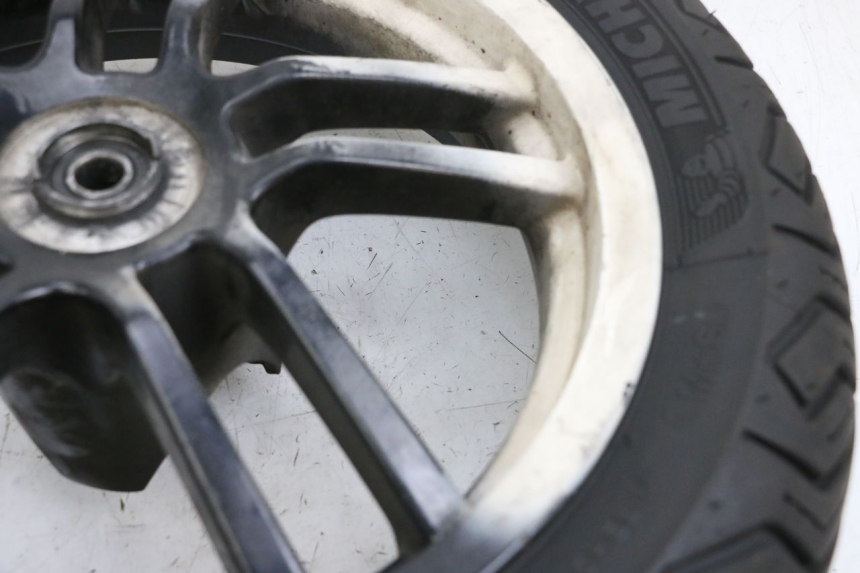 photo de LLANTA DELANTERA Y NEUMÁTICO PEUGEOT SPEEDFIGHT 4 4T EFI 50 (2021 - 2025) - Vista general del producto