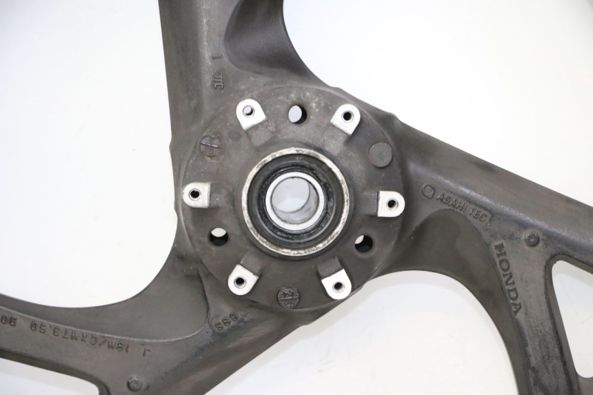 photo de LLANTA DELANTERA Y NEUMÁTICO HONDA ST PAN EUROPEAN 1300 (2002 - 2013)