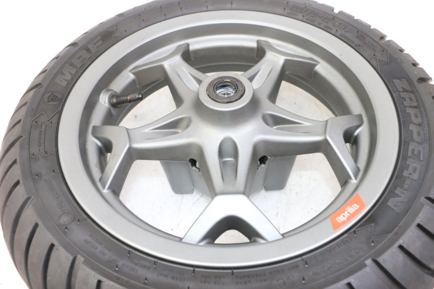 photo de LLANTA DELANTERA Y NEUMÁTICO APRILIA SXR 50 (2021 - 2023)