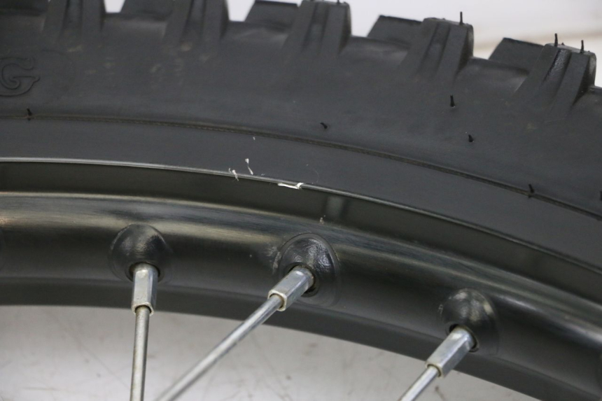 photo de LLANTA DELANTERA Y NEUMÁTICO SMALL MX THUNDER 250