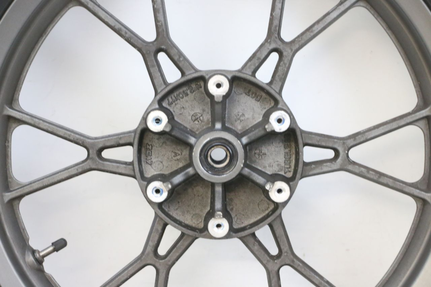 photo de LLANTA DELANTERA Y NEUMÁTICO KSR TR SM 50 (2015 - 2018) - Zoom sobre los componentes