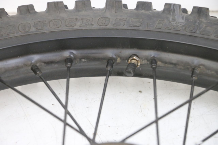 photo de LLANTA DELANTERA Y NEUMÁTICO YAMAHA TTR 125 (2000 - 2020) - Vista general del producto