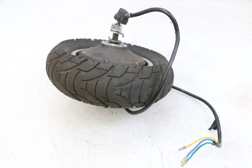 photo de RINCON DELANTERO Y NEUMÁTICO DUALTRON VICTOR LIMITED 1