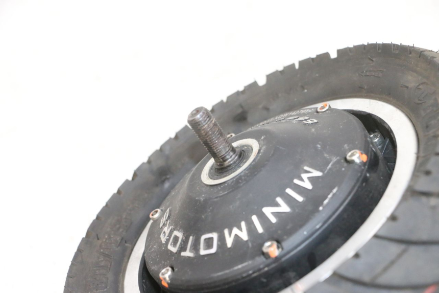 photo de RINCON DELANTERO Y NEUMÁTICO DUALTRON VICTOR LIMITED 1