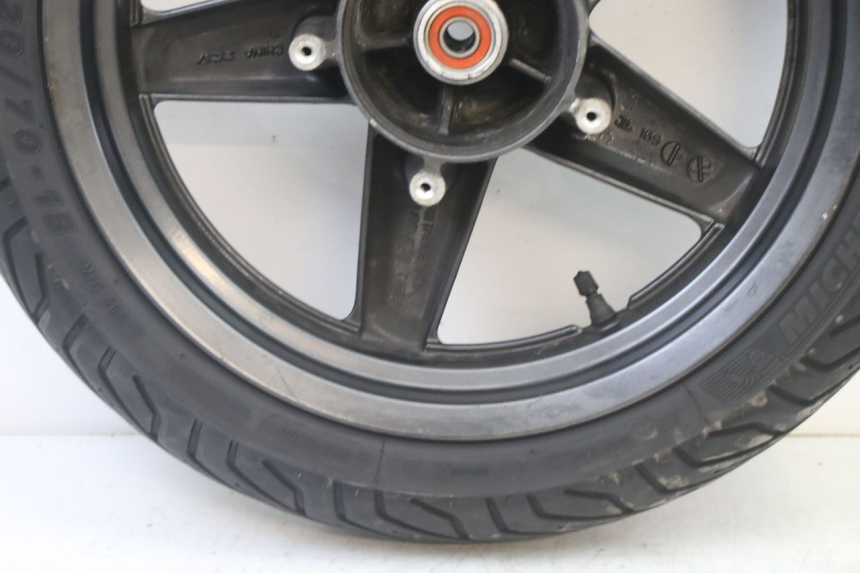 photo de LLANTA DELANTERA Y NEUMÁTICO YAMAHA X-MAX XMAX 125 (2010 - 2014)
