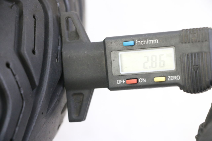 photo de LLANTA DELANTERA Y NEUMÁTICO PIAGGIO XEVO - X EVO 125 (2007 - 2016)