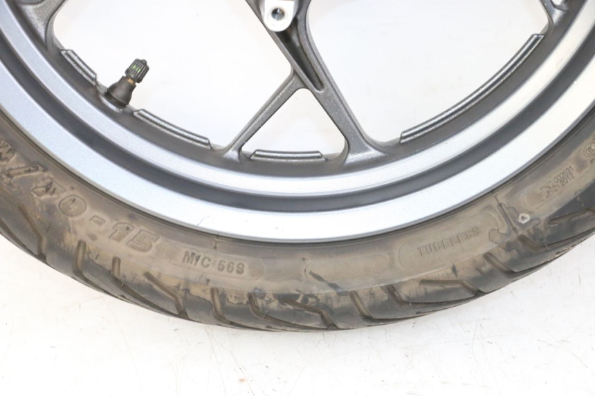 photo de LLANTA DELANTERA Y NEUMÁTICO YAMAHA XMAX X-MAX 125 (2021 - 2025)