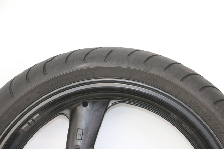 photo de LLANTA DELANTERA Y NEUMÁTICO YAMAHA FZS FAZER 600 (2001 - 2003)