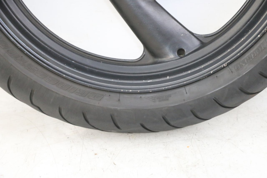 photo de LLANTA DELANTERA Y NEUMÁTICO YAMAHA FZS FAZER 600 (2001 - 2003)