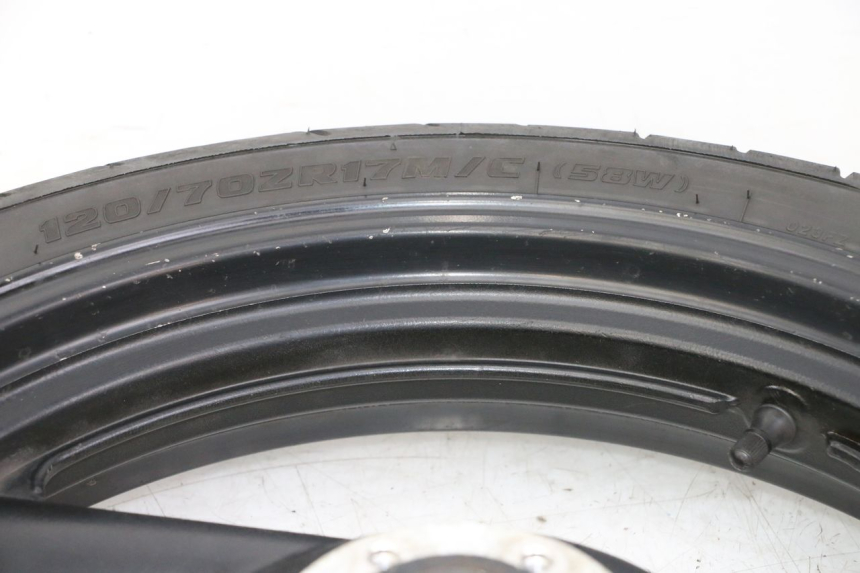 photo de LLANTA DELANTERA Y NEUMÁTICO YAMAHA FZS FAZER 600 (2001 - 2003)