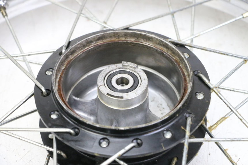 photo de LLANTA DELANTERA Y NEUMÁTICO YAMAHA PW 80 (1983 - 2014)
