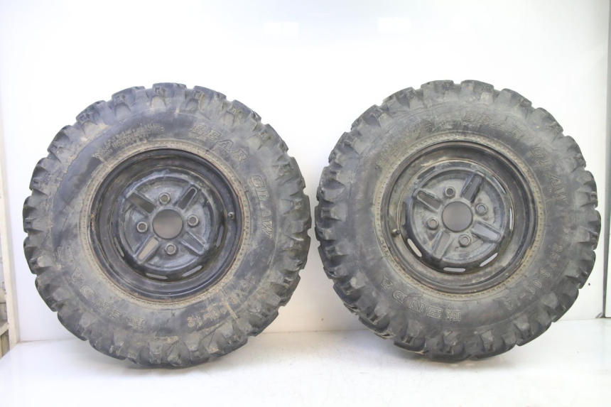 photo de LLANTA DELANTERA Y NEUMÁTICO YAMAHA YFM BRUIN 350 (2003 - 2009)