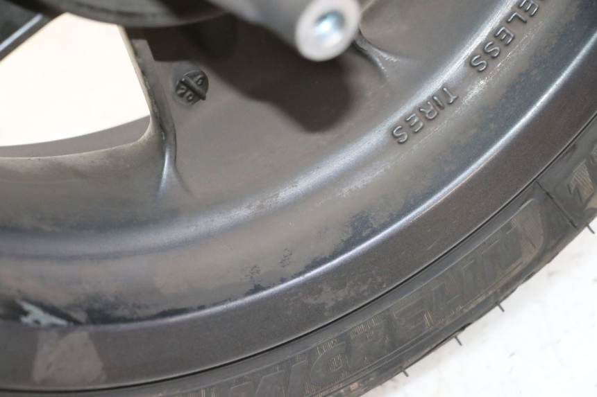 photo de LLANTA DELANTERA Y NEUMÁTICO YAMAHA YP MAJESTY 125 (2007 - 2010)