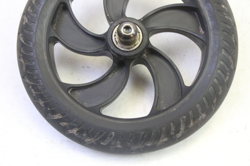 photo de LLANTA DELANTERA Y NEUMÁTICO MOOVWAY Z8 1