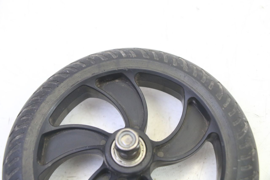 photo de LLANTA DELANTERA Y NEUMÁTICO MOOVWAY Z8 1