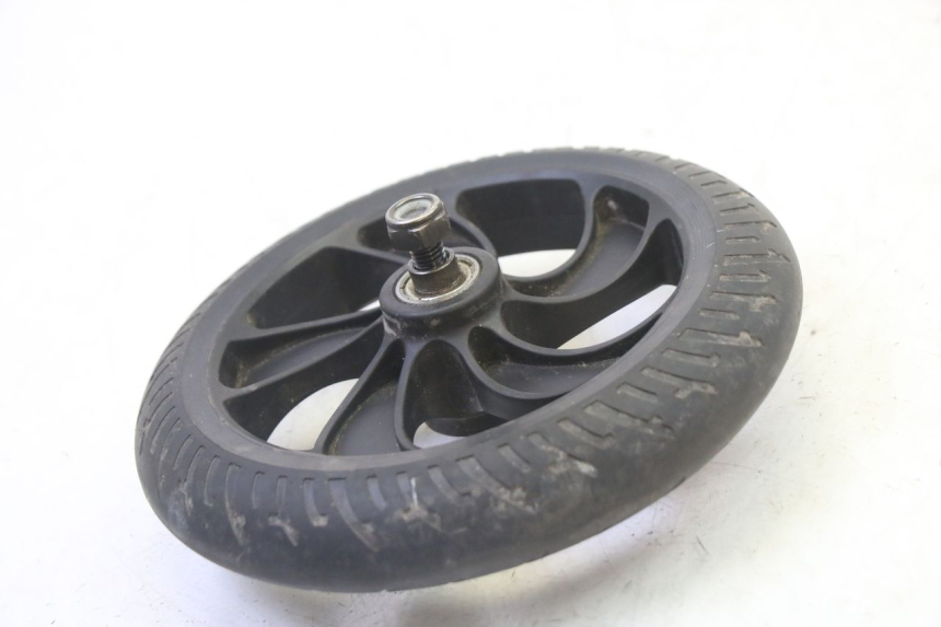 photo de LLANTA DELANTERA Y NEUMÁTICO MOOVWAY Z8 1