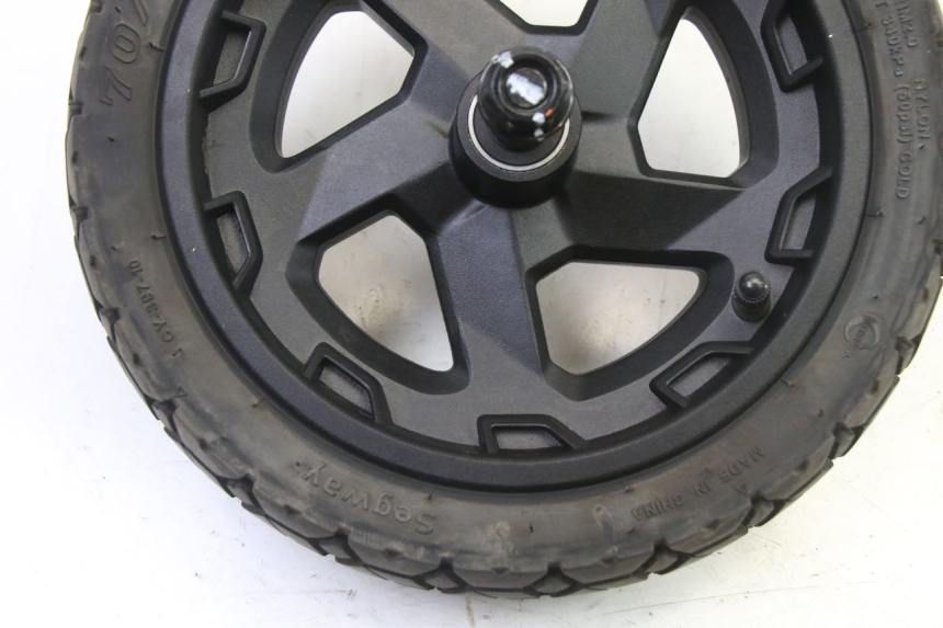 photo de LLANTA DELANTERA Y NEUMÁTICO SEGWAY NINEBOT ZT3 PRO 1
