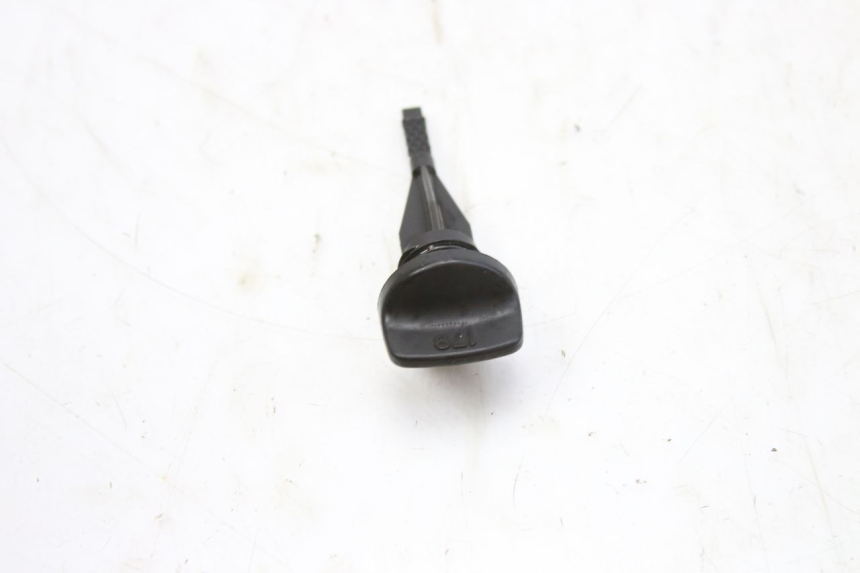 photo de MEDIDOR DE ACEITE DEL MOTOR HONDA CBF 500 (2004 - 2007)