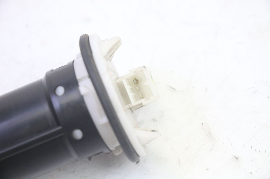 photo de DEPOSITO NIVEL PIAGGIO MP3 HPE 350 (2018 - 2020) - Detalle de la pieza