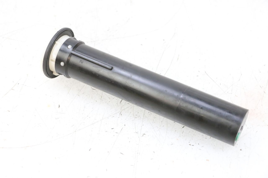 photo de INDICADOR DE NIVEL DE COMBUSTIBLE PIAGGIO VESPA GTS SUPER IE 125 (2009 - 2016) - Zoom estado de uso