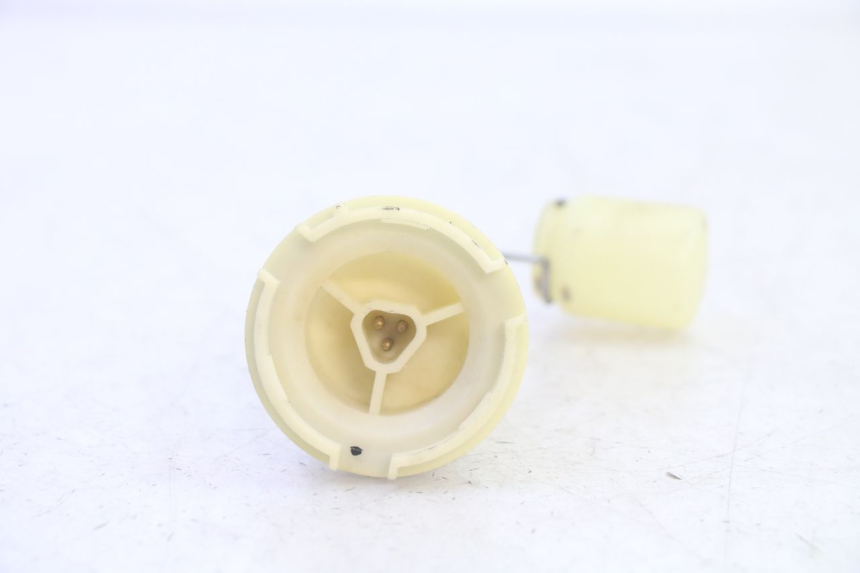 photo de DEPOSITO NIVEL PEUGEOT VIVACITY 100 (1999 - 2008) - Otra perspectiva