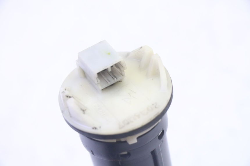 photo de INDICADOR DE NIVEL DE COMBUSTIBLE PIAGGIO X8 125 (2004 - 2007) - Otra perspectiva