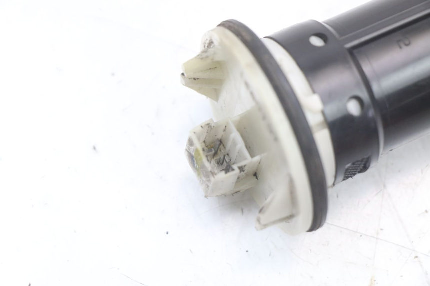 photo de INDICADOR DE NIVEL DE COMBUSTIBLE PIAGGIO XEVO - X EVO 125 (2007 - 2017) - Detalle de la pieza
