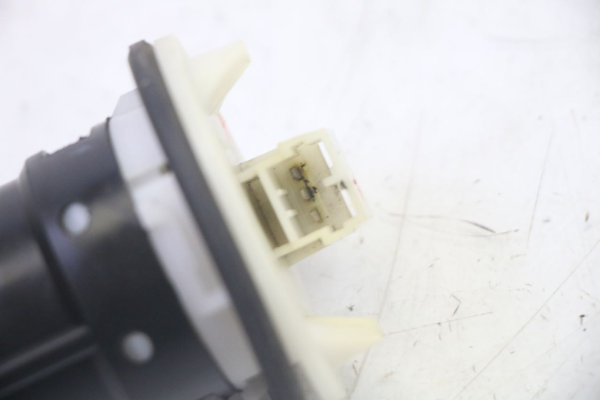 photo de INDICADOR DE NIVEL DE COMBUSTIBLE PIAGGIO XEVO - X EVO 125 (2007 - 2017) - Detalle de la pieza