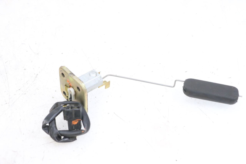 photo de DEPOSITO NIVEL KAWASAKI ZR 7 750 (1999 - 2001) - Otra perspectiva