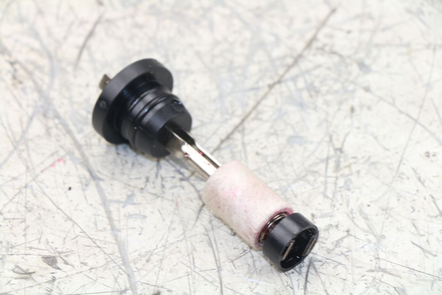 photo de INDICADOR DE NIVEL DE ACEITE HONDA FES PANTHEON 2T 125 (1998 - 2002)