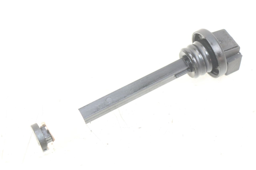 photo de INDICADOR DE NIVEL DE ACEITE PIAGGIO VESPA PRIMAVERA 2T 50 (2013 - 2018)