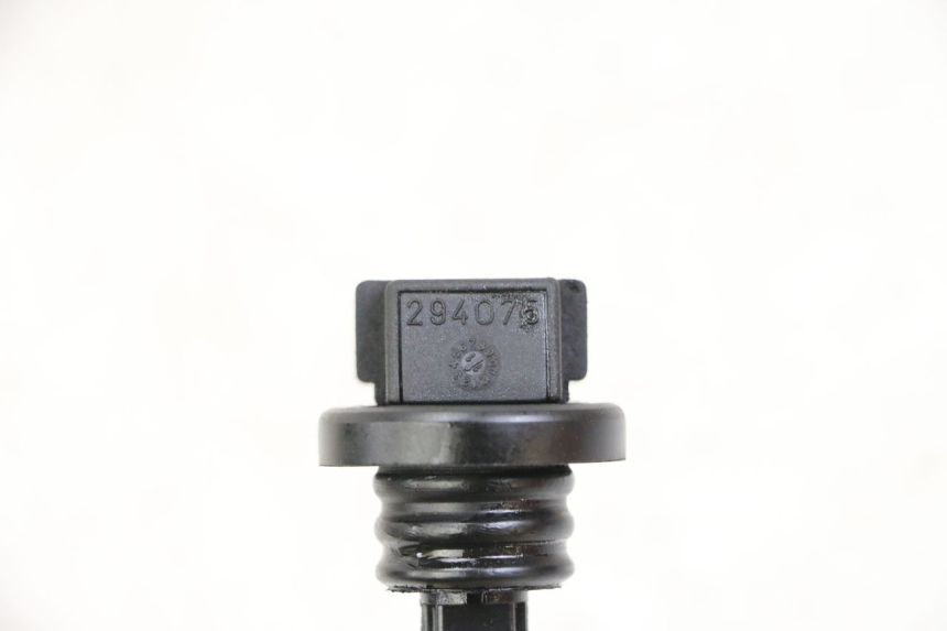 photo de INDICADOR DE NIVEL DE ACEITE PIAGGIO VESPA S 2T 50 (2007 - 2014)
