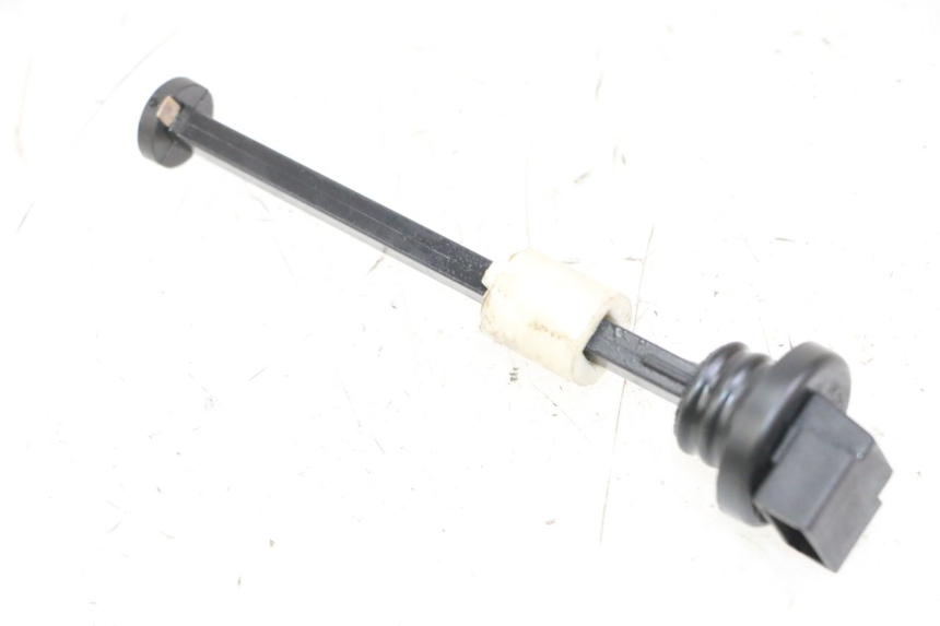photo de INDICADOR DE NIVEL DE ACEITE PIAGGIO VESPA S 2T 50 (2007 - 2014)