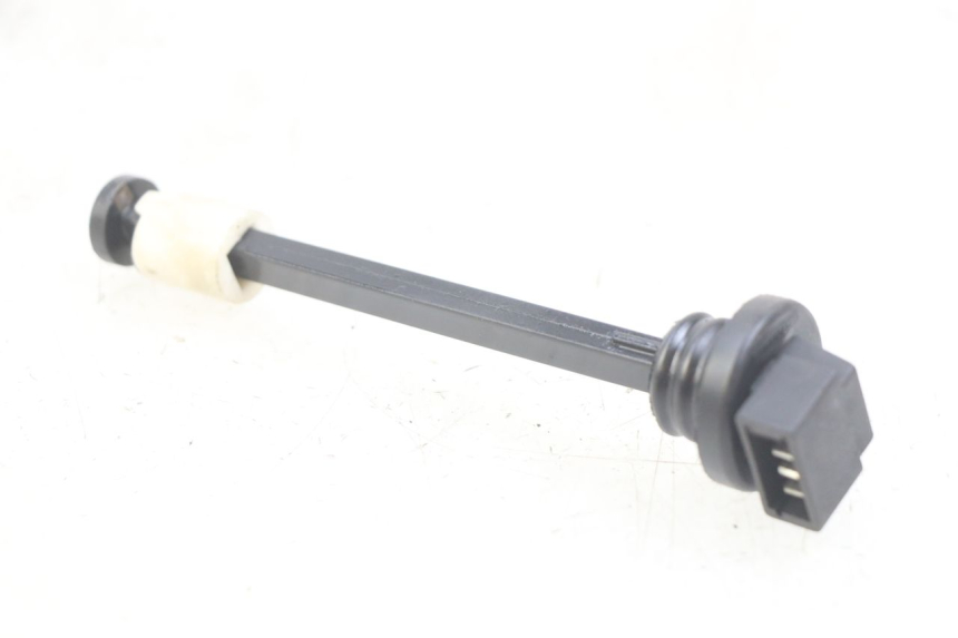 photo de INDICADOR DE NIVEL DE ACEITE PIAGGIO VESPA S 2T 50 (2007 - 2014)
