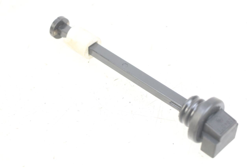 photo de INDICADOR DE NIVEL DE ACEITE PIAGGIO VESPA S 2T 50 (2007 - 2014)
