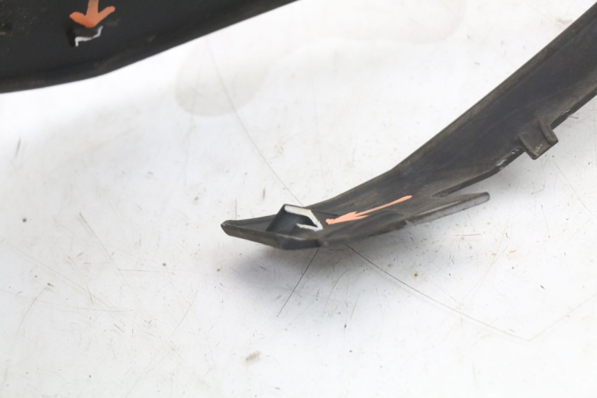 photo de CARENADO TRASERO CONEXION PEUGEOT BELVILLE 125 (2017 - 2021)