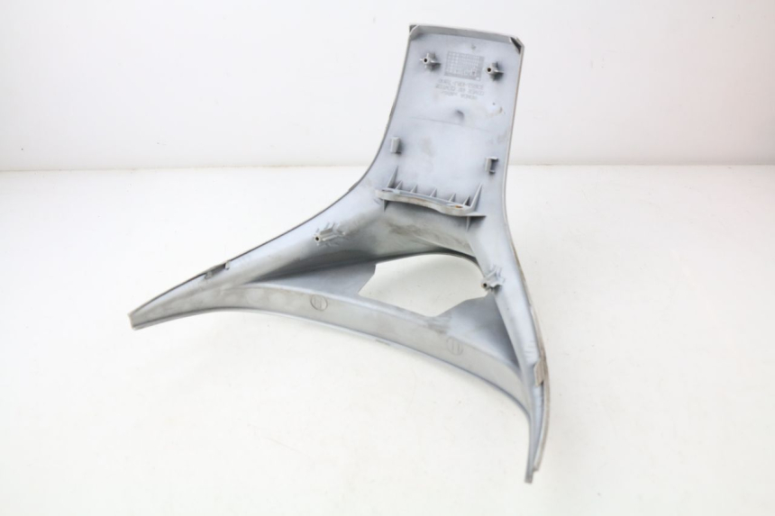 photo de UNIóN DE CARENADO TRASERO. HONDA FES S-WING SWING ABS 125 (2007 - 2015)