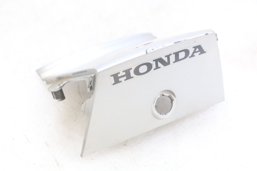 photo de UNIóN DE CARENADO TRASERO. HONDA SCV LEAD 100 (2003 - 2007)