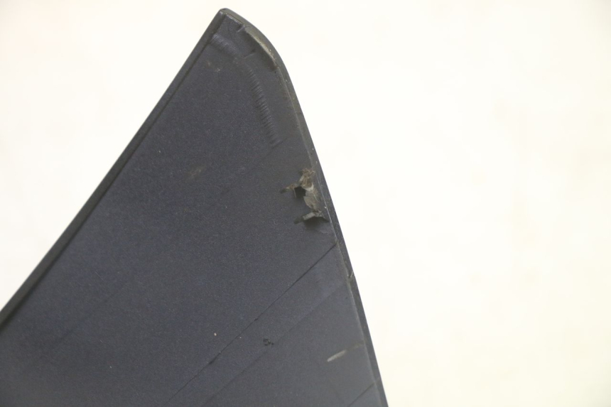 photo de JUNTA DE CARENADO TRASERO INFERIOR SUZUKI BURGMAN 125 (2007 - 2014)