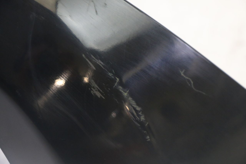 photo de JUNTA DE CARENADO TRASERO INFERIOR SUZUKI BURGMAN 125 (2007 - 2014)