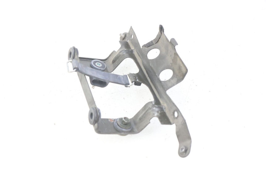 photo de JUNTA CARENADO TRASERO INFERIOR YAMAHA FZS FAZER 600 (1998 - 2001)