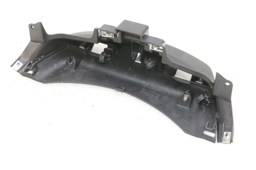 photo de CARENADO TRASERO CONEXION BAJO PIAGGIO MP3 500 (2016 - 2018) - Detalle de la pieza