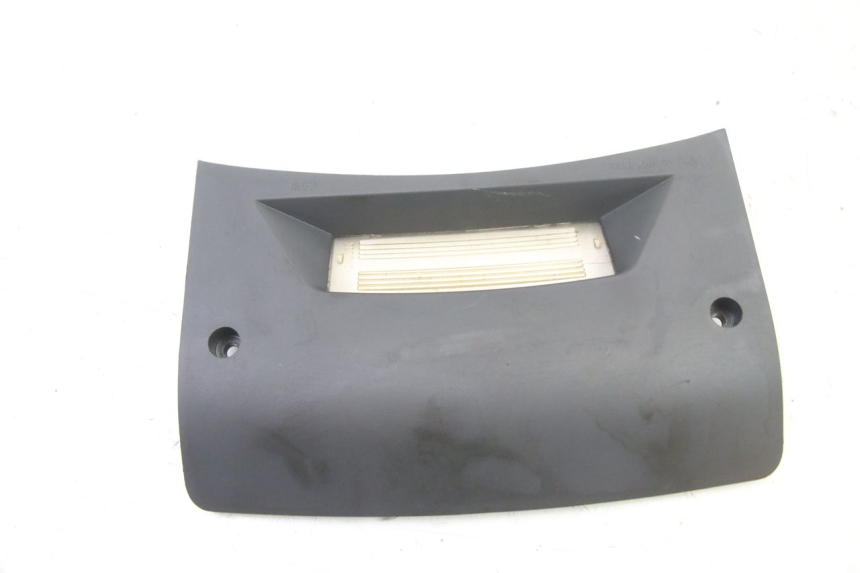 photo de CARENADO TRASERO CONEXION BAJO PIAGGIO SUPER LX 125 (2000 - 2003)