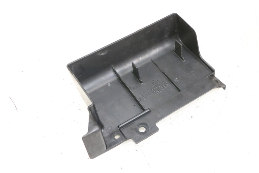 photo de Unión de carenado trasero inferior SUZUKI VL INTRUDER 125 (2004 - 2007)