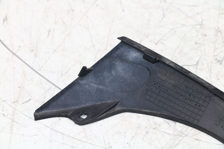 photo de CARENADO TRASERO CONEXION BAJO YAMAHA VITY 125 (2008 - 2013)